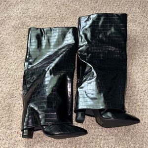 Black Croc-Embossed Women's Boots